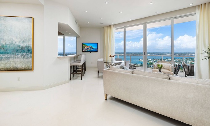 Singer Island Condo | Ritz-Carlton Ocenview Penthouse Residence - Hotel Amenities ★★★★★