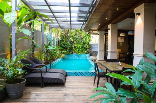 Candolim Hotel | Riva Gold Coast