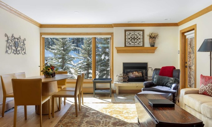 Vail Apartment | Riva Ridge 715 | 2BR Vail Village