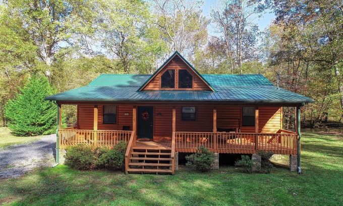 Deerfoot Park Estates Cabin | Rivendell Cabin on Cosby Creek