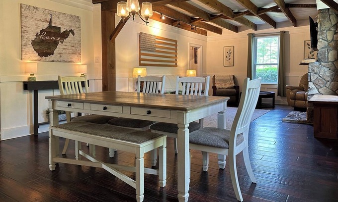 Bakerton Other | River Chase - Historic Farmhouse on the Potomac!