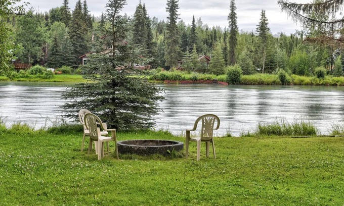 Funny River House | River Front Property on the Kenai River