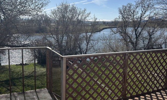 Cascade House | River front vacation rental in the heart of Cascade!