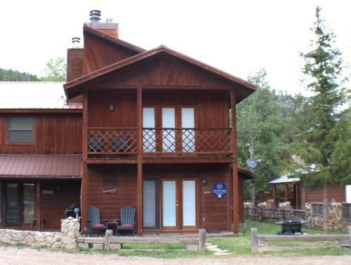 Red River House | River Garden - Washer - Dryer - Fireplace - Satellite - WiFi - Near the River