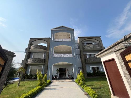 Bail Parao House | River Home Stay