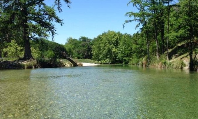 Leakey House | RIVER IS YOUR BACKYARD!