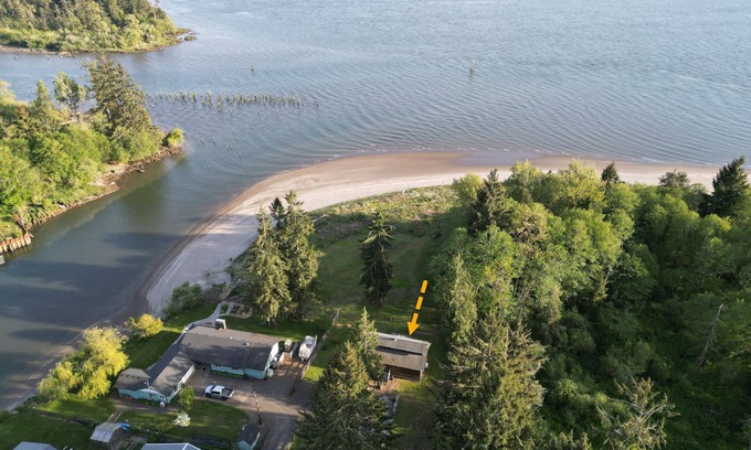 Skamokawa House | River Loft Cabin on Columbia, River Loft Cabin