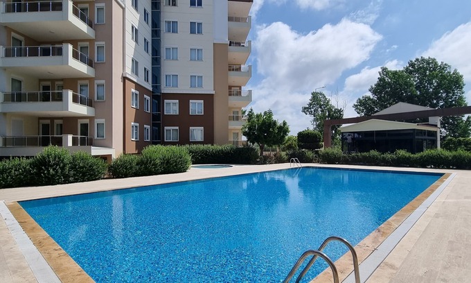 Lara Apartment | River Park Residence Lara