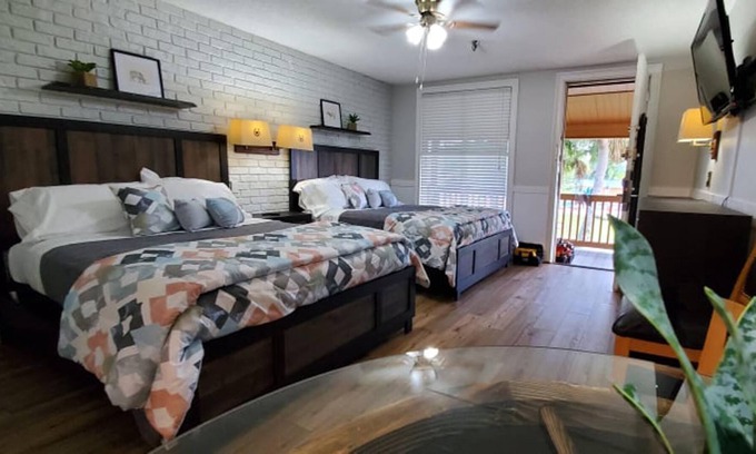 River Ranch Condo | River Ranch BISON RANCH HOUSE steps to Pool! 246