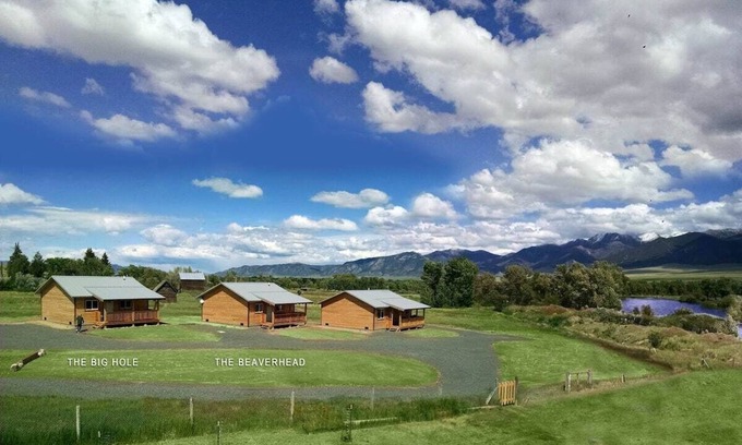 Silver Star Cabin | River Rest Luxury Cabin - The Big Hole. Beautiful River and Mountain Views!