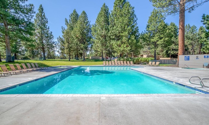 Southwest Bend Villa | River Ridge 321a
