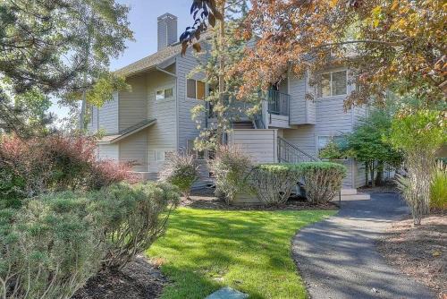 Century West Apartment | River Ridge 416B
