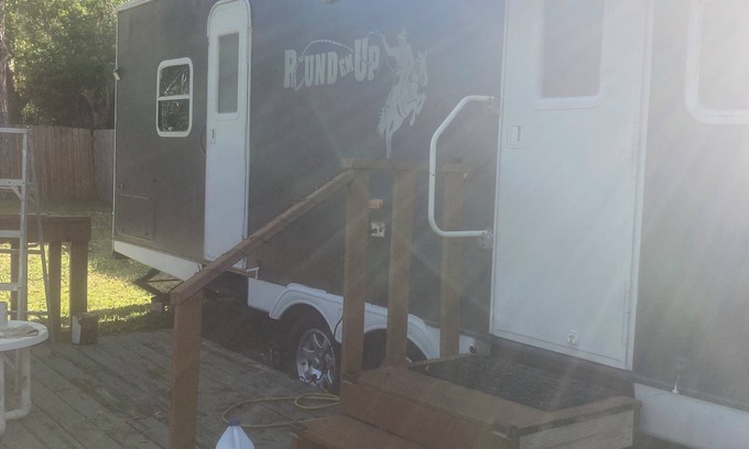 Homosassa House | River Round Up, Cozy RV in Amazing Homosassa with AC, WiFi