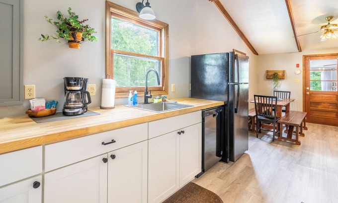 Great Cacapon Cottage | River Run