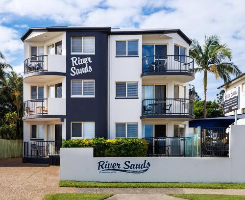Maroochydore Apartment | River Sands Apartments