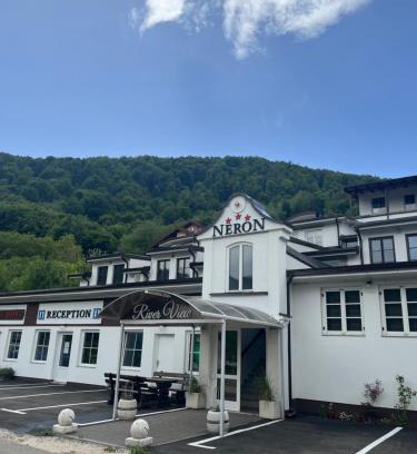 Lohovo Bed & Breakfast | River View