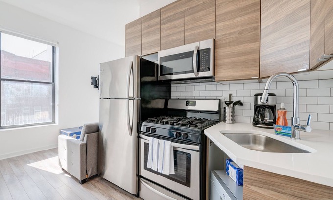 River West Apartment | River West, Third Floor Chicago by 747 Lofts