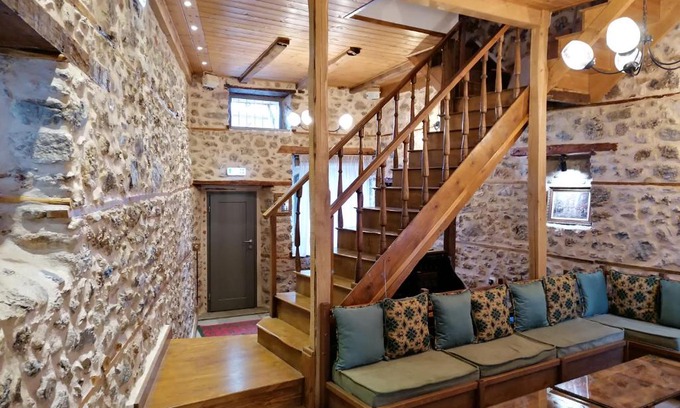 Dio-Olympos House | RiverBed Traditional Guest House
