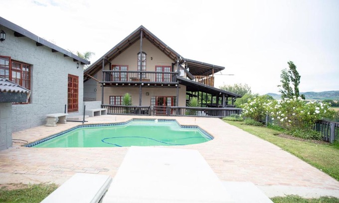 Okhahlamba House | Riverbend Berg Lodge