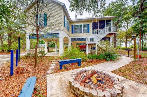 Bell House | Riverbend Retreat