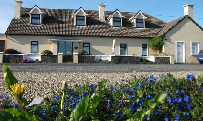 Doolin Bed & Breakfast | Riverdale Farmhouse