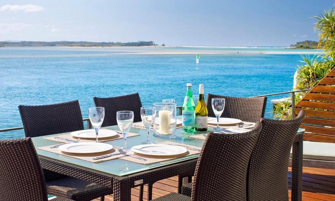 Noosaville Apartment | Riverfront Apartment, Perfect Location