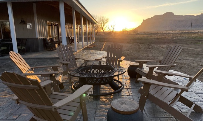 Green River House | Riverfront Barndominium close to Utah National Parks