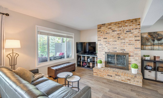 Champlin House | Riverfront Champlin Townhome w/Deck & Water View!