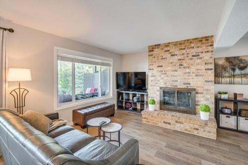Champlin House | Riverfront Champlin Townhome with Deck and Water View!