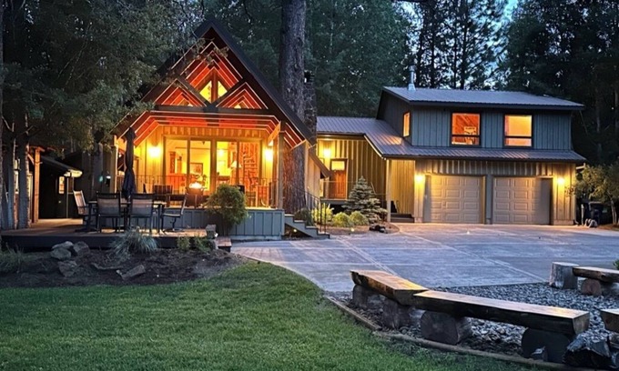 Three Rivers House | Riverfront Home near Sunriver w/hot tub and 2 firepits 5* reviews on Airbnb