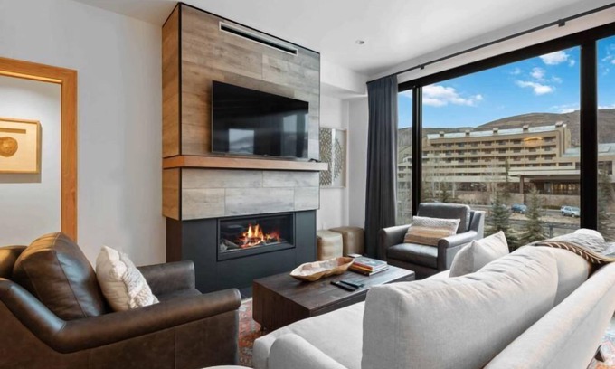 Avon Condo | Riverfront Lodge 303 - 2 Bedroom Residence