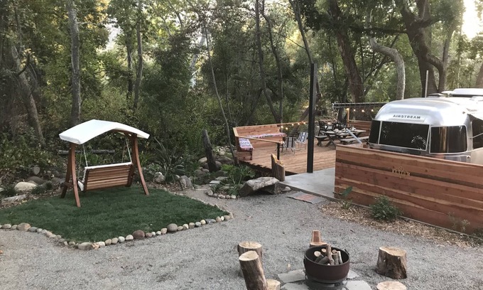Three Rivers Cabin | RIVERFRONT Lush&Lux AIRSTREAM Cabin Stunning Views
