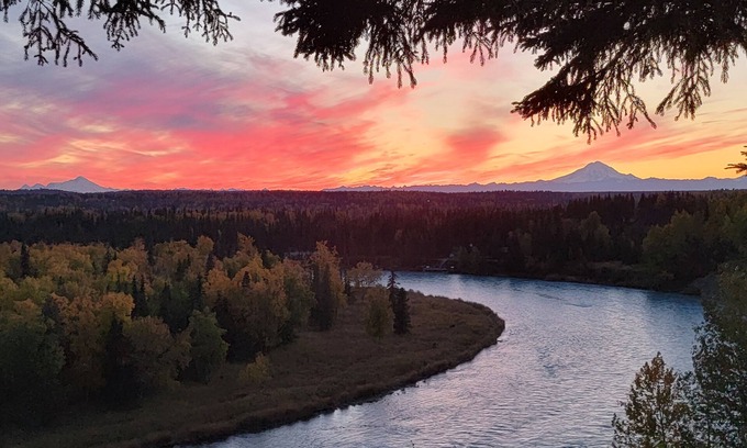 Kasilof Apartment | Riverfront Retreat Guesthouse in Kasilof – Private, Peaceful & Cozy