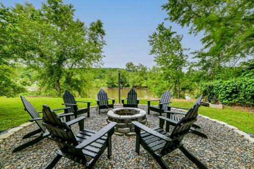 Ouaquaga House | Riverfront Retreat with Near Boat Launch in Nineveh!