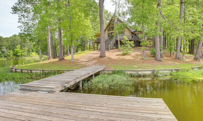Shelby House | Riverfront Shelby Home w/Private Boat Dock!