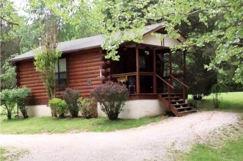 Eureka Springs House | Riverfront Vacation Rental with Gas Fireplace in Eureka Springs, Arkansas