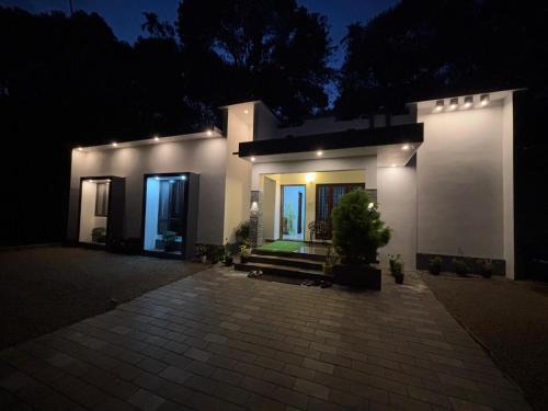 Udumbanchola Villa | Riveria Eco-Village Munnar