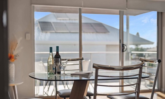 Applecross Apartment | Riverside Comfort 2BR Apartment*Applecross*