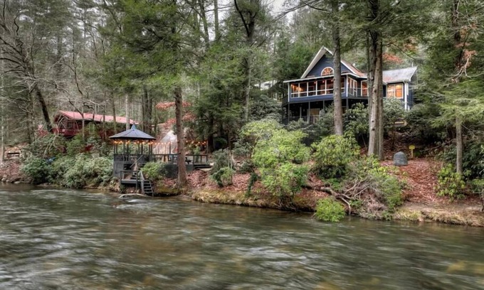 Blue Ridge Cabin | Riverside Hideaway | Free Night Offer!