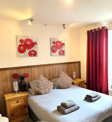 Norwich House | Riverside Hotel