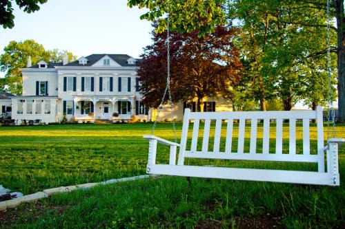 Warsaw Bed & Breakfast | Riverside Inn Bed and Breakfast