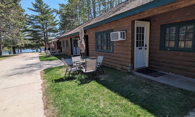Park Rapids Cabin | Riverside Point Resort #2 | 2 Bed, 1 Bath