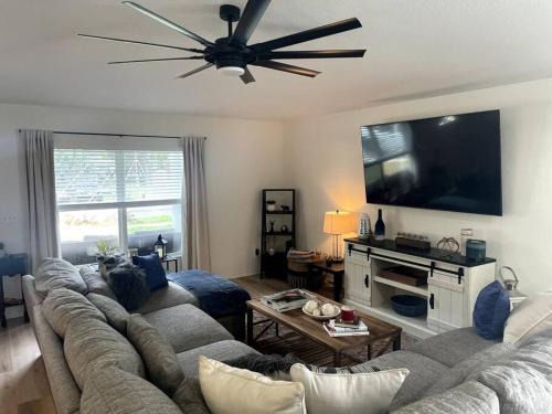 Tampa House | Riverside Riviera at Seminole Heights