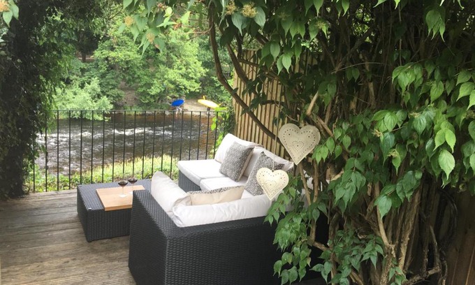 Llangollen Apartment | Riverside Suites Llangollen