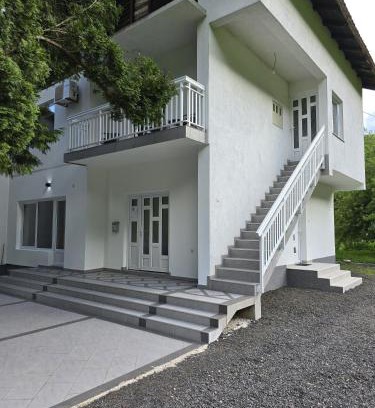 Jajce Apartment | Riverstone Retreat Villa