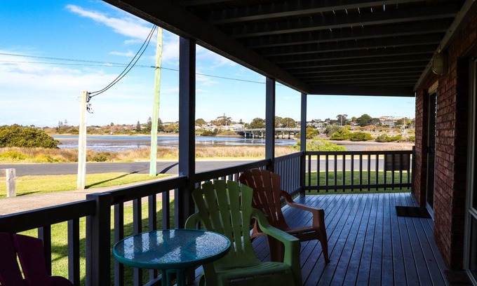 Bermagui Apartment | Riverview 1/5 Wapengo St