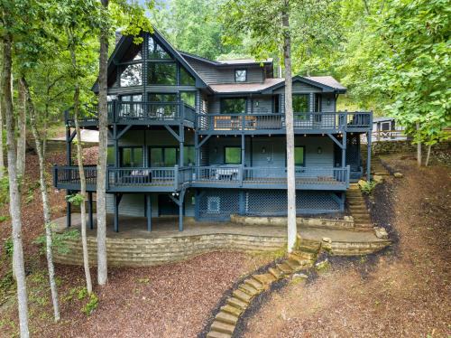 Dawsonville House | Riverview Retreat - Hot Tub, Pool Table