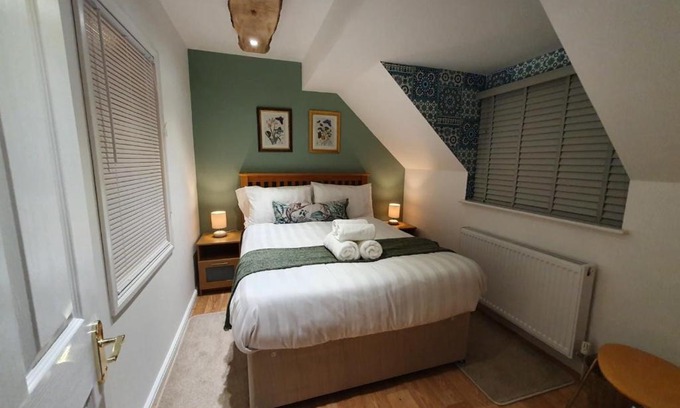 Langstone Apartment | Riverwood Retreat - Self Contained Lux Apartment, Close to the Celtic Resort