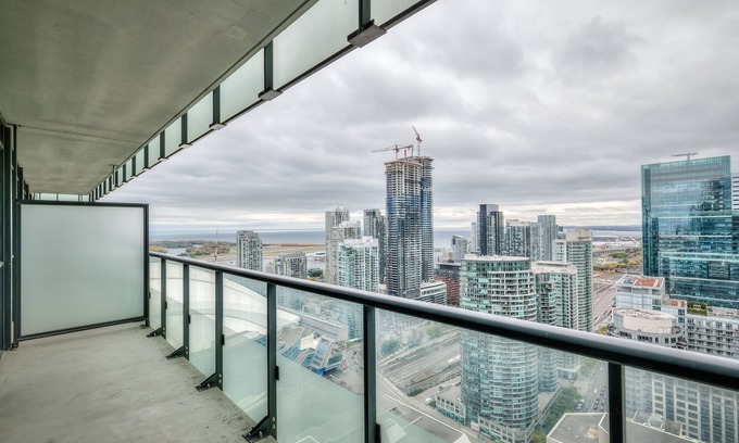 Toronto Entertainment District Apartment | RivetStays - The Atmos