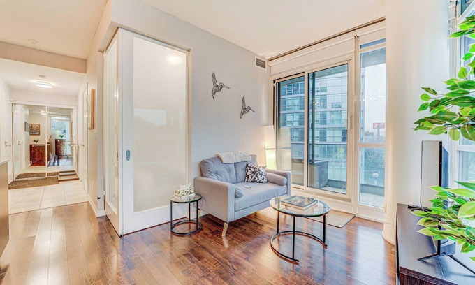 Downtown Toronto Apartment | RivetStays - The Peter Suites